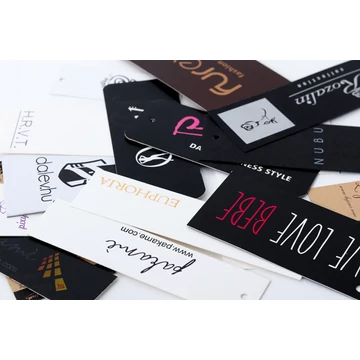 Egyedi papír függőcímke